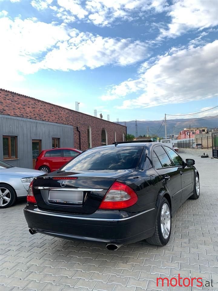 2008' Mercedes-Benz E 280 photo #2