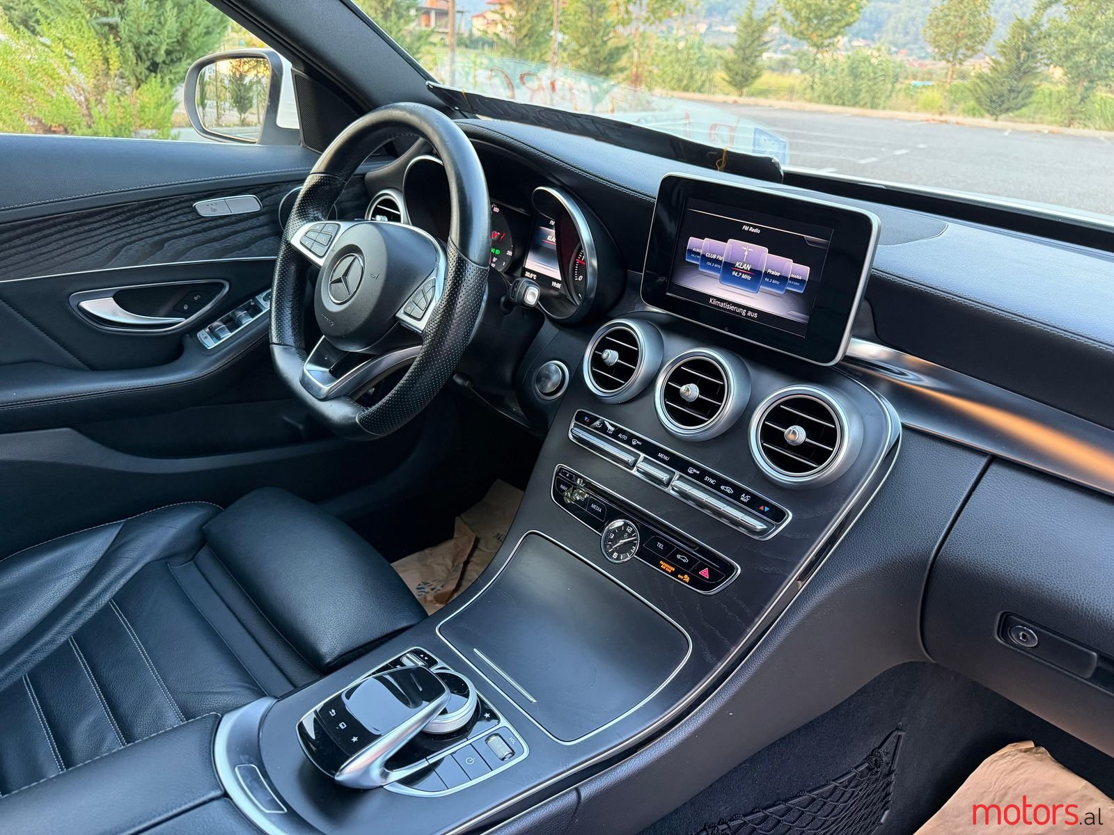 2016' Mercedes-Benz C 250 photo #3