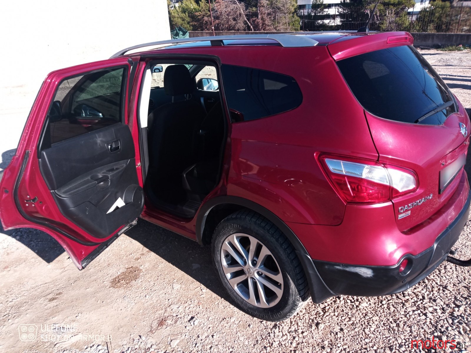 2012' Nissan Qashqai+2 4x4 photo #3