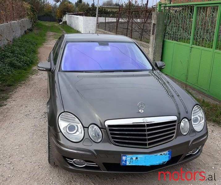 2007' Mercedes-Benz 220 photo #1