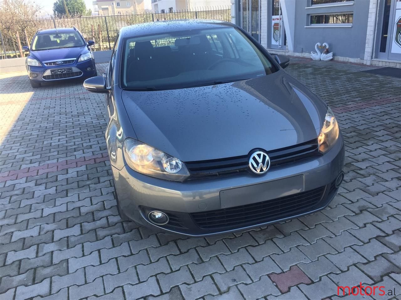 2011' Volkswagen Golf photo #1