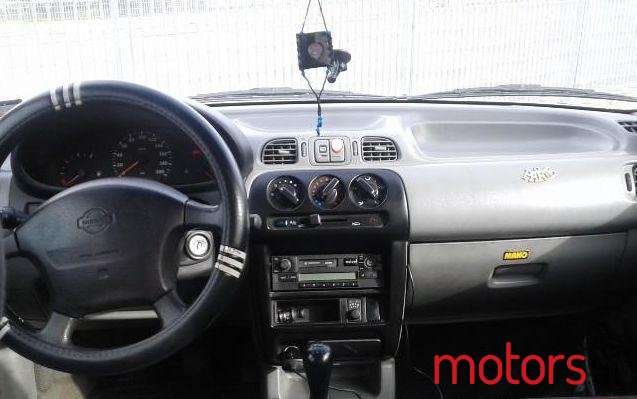 1999' Nissan Micra photo #2