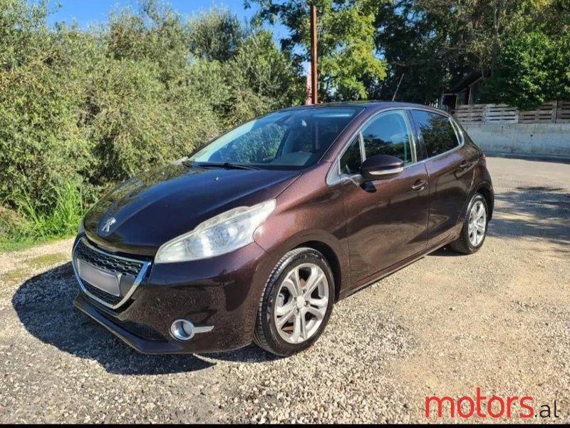 2013' Peugeot 208 photo #1