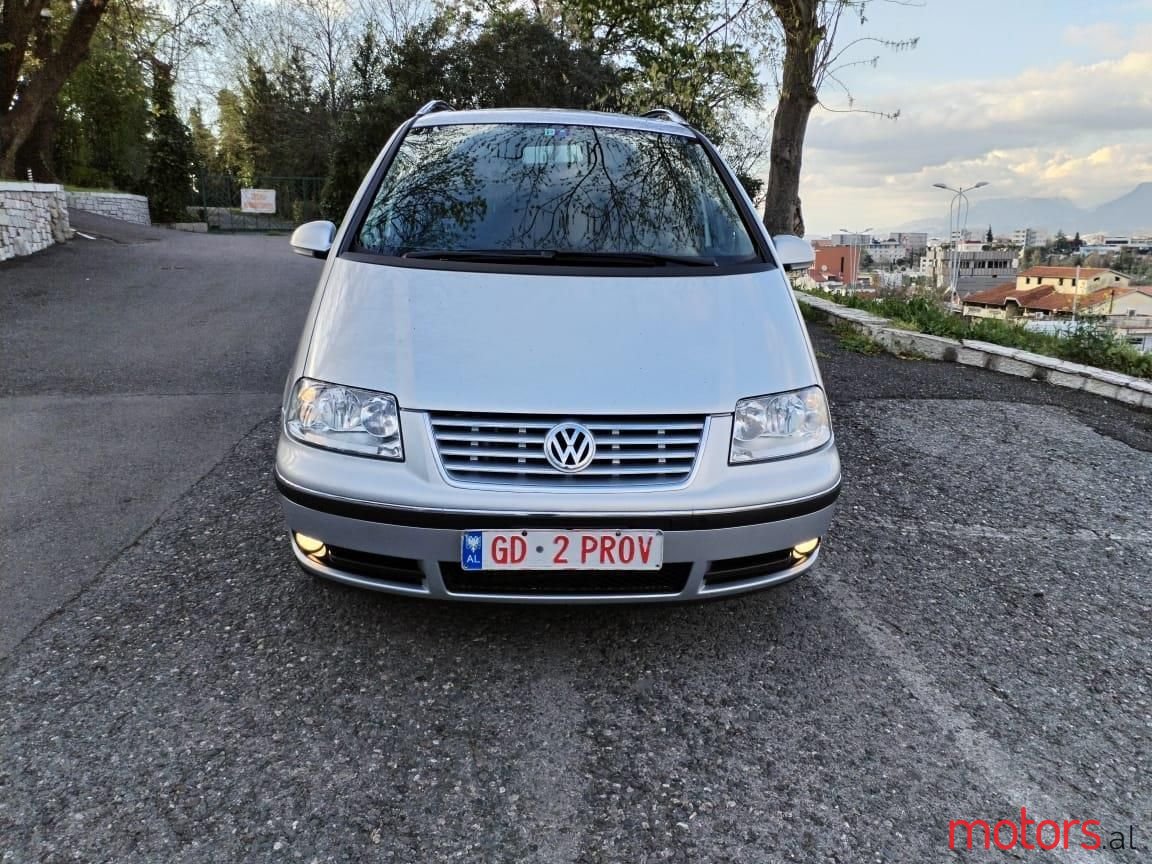 2007' Volkswagen Sharan photo #2