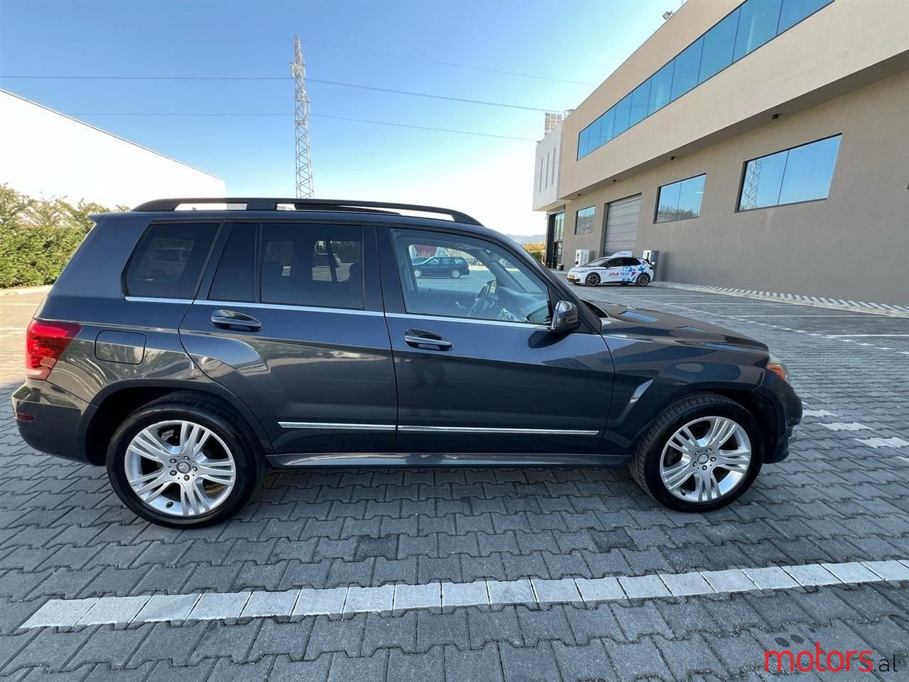 2014' Mercedes-Benz GLK 250 photo #2