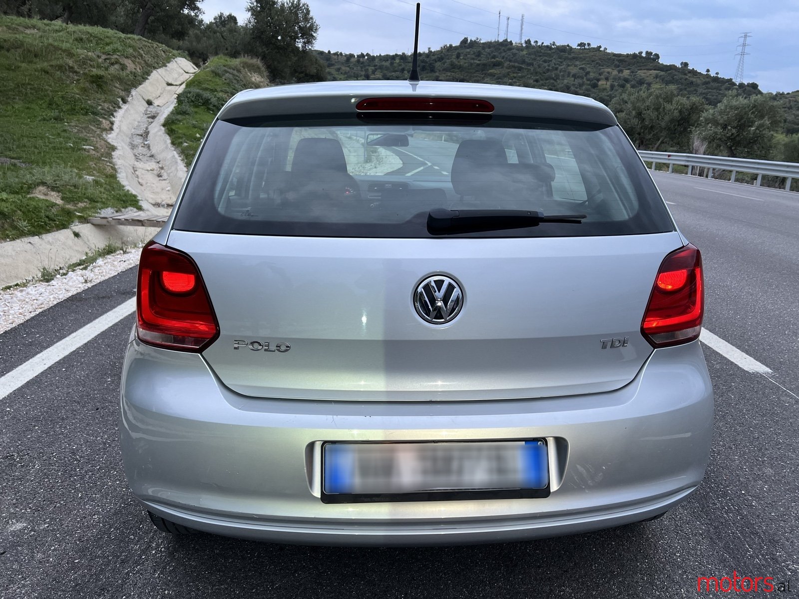 2012' Volkswagen Polo photo #4