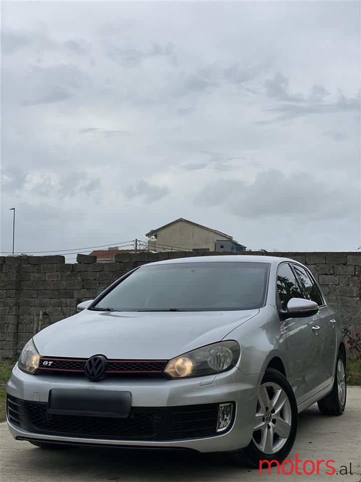 2009' Volkswagen Golf photo #1