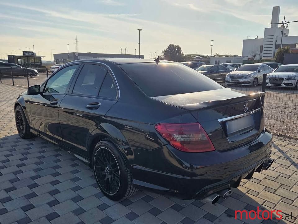 2013' Mercedes-Benz 220 photo #4