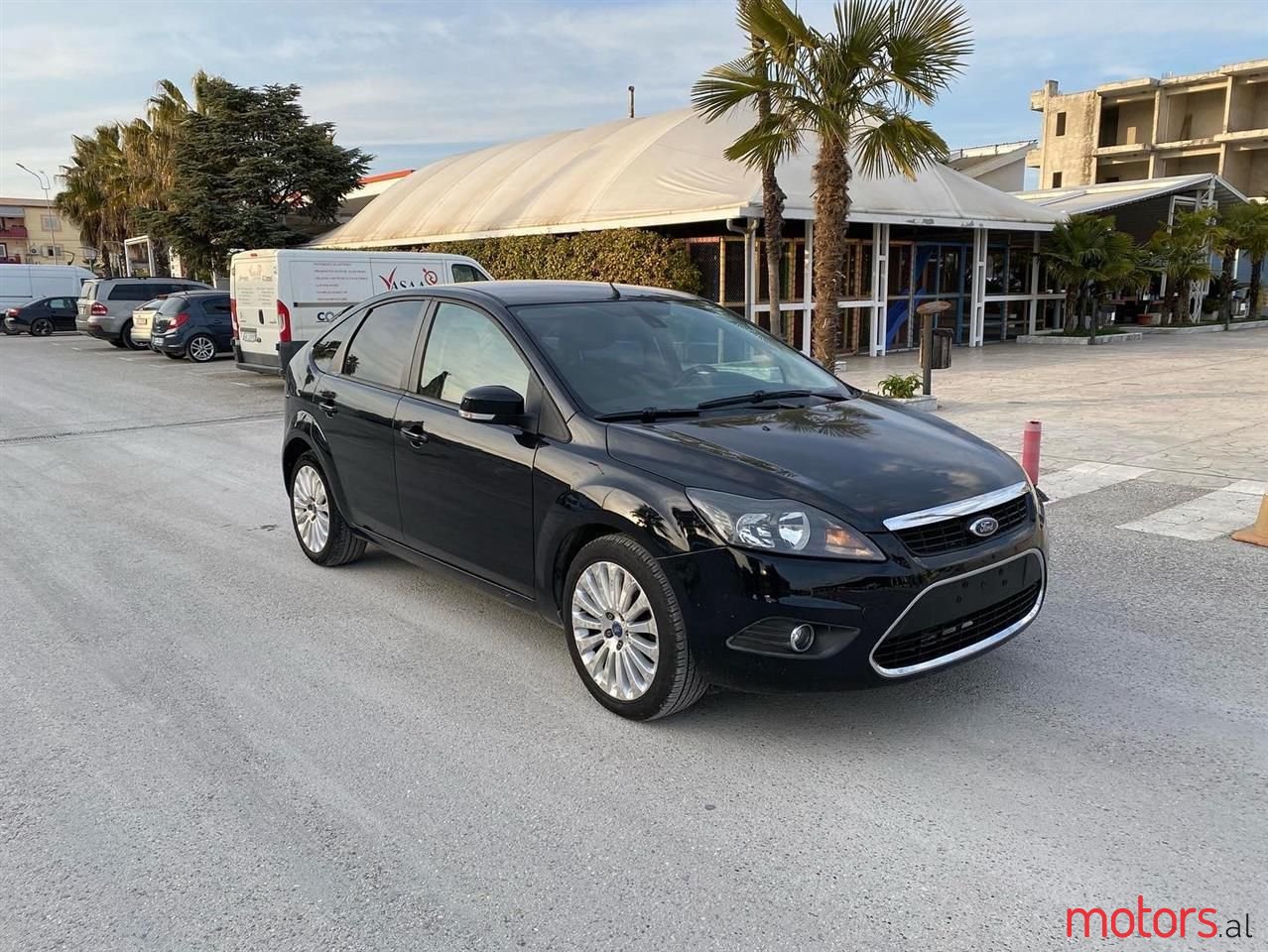 2009' Ford Focus photo #3