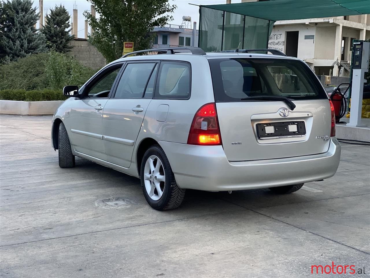 2005' Toyota Corolla photo #2