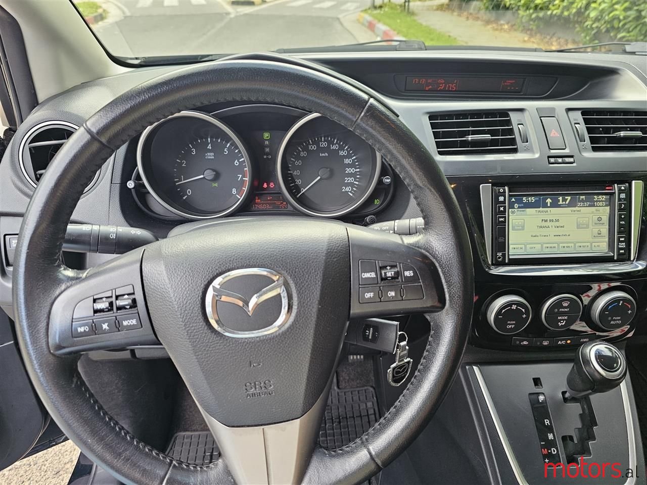 2013' Mazda 5 photo #2