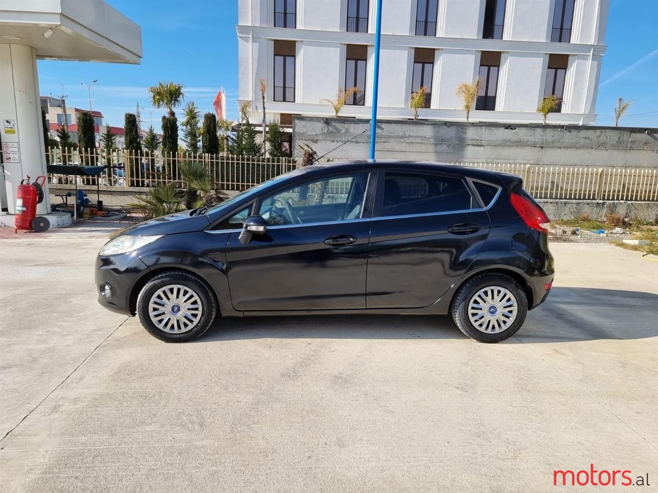 2009' Ford Fiesta photo #2