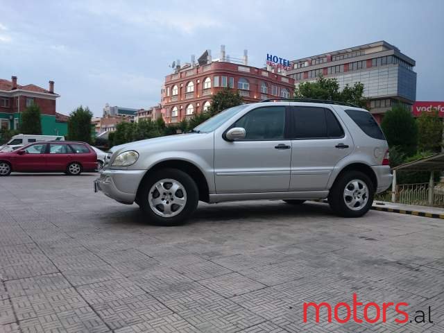 2003' Mercedes-Benz ML 270 photo #1