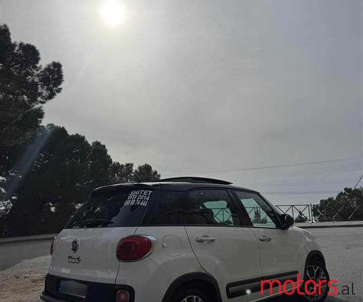 2015' Fiat 500L Trekking photo #2