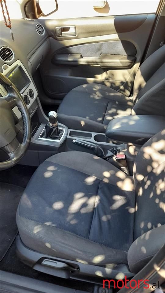 2006' Ford Focus photo #4