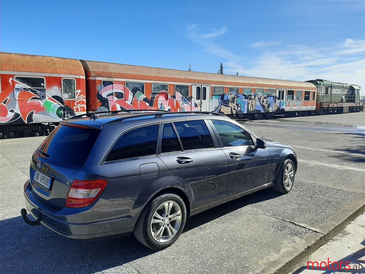 2009' Mercedes-Benz 220 photo #2