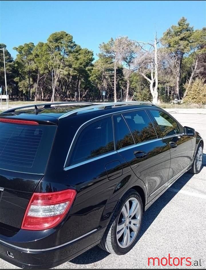 2009' Mercedes-Benz C 220 photo #1