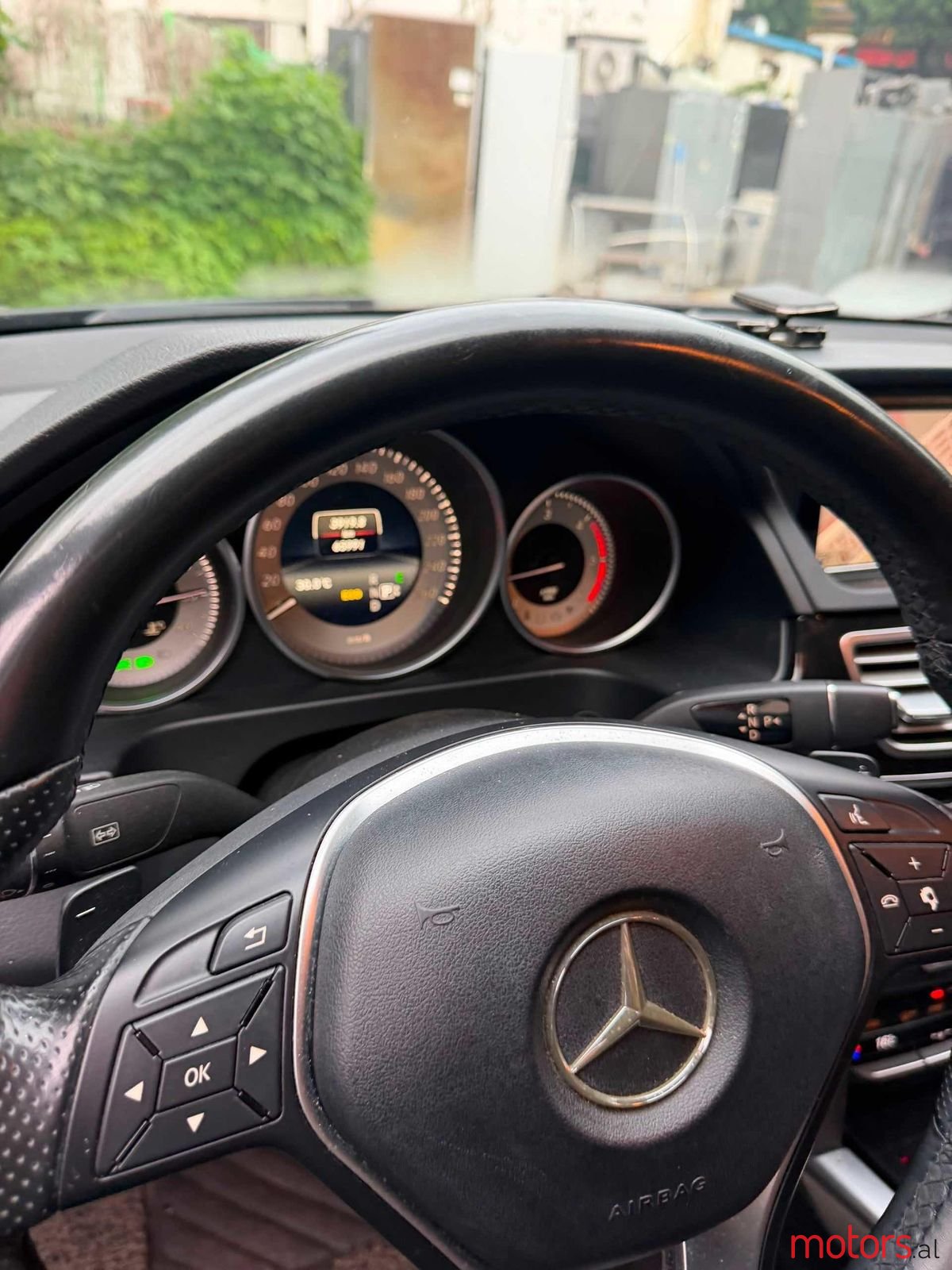 2015' Mercedes-Benz E 250 photo #4