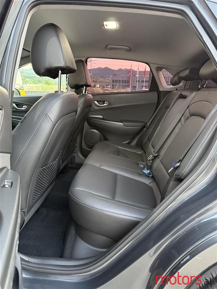 2017' Hyundai Kona photo #3