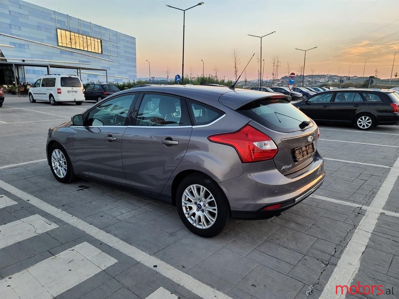 2011' Ford Focus photo #3