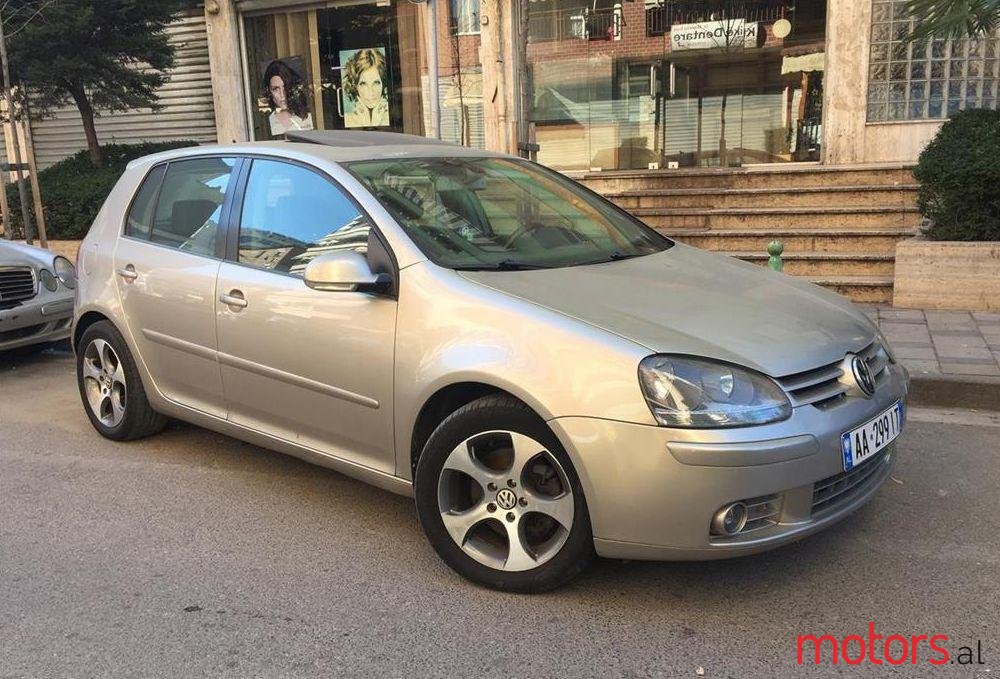 2003' Volkswagen Golf photo #1