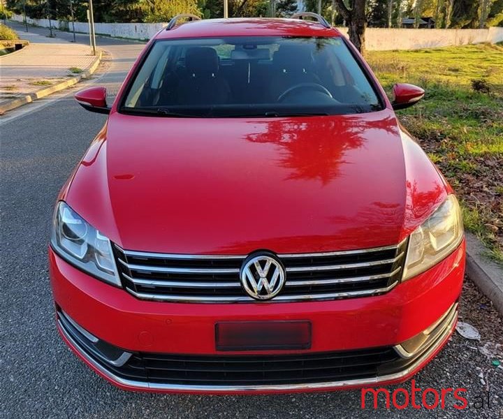 2013' Volkswagen Passat photo #1