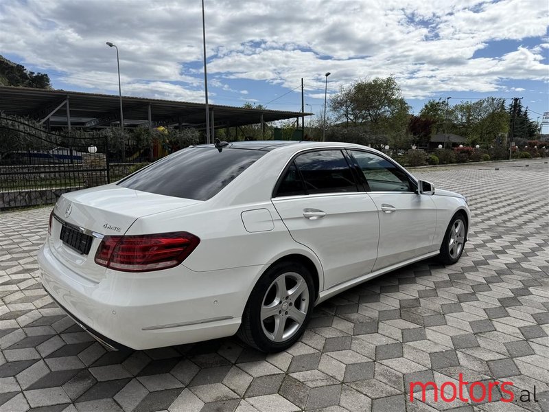 2014' Mercedes-Benz E 250 photo #6