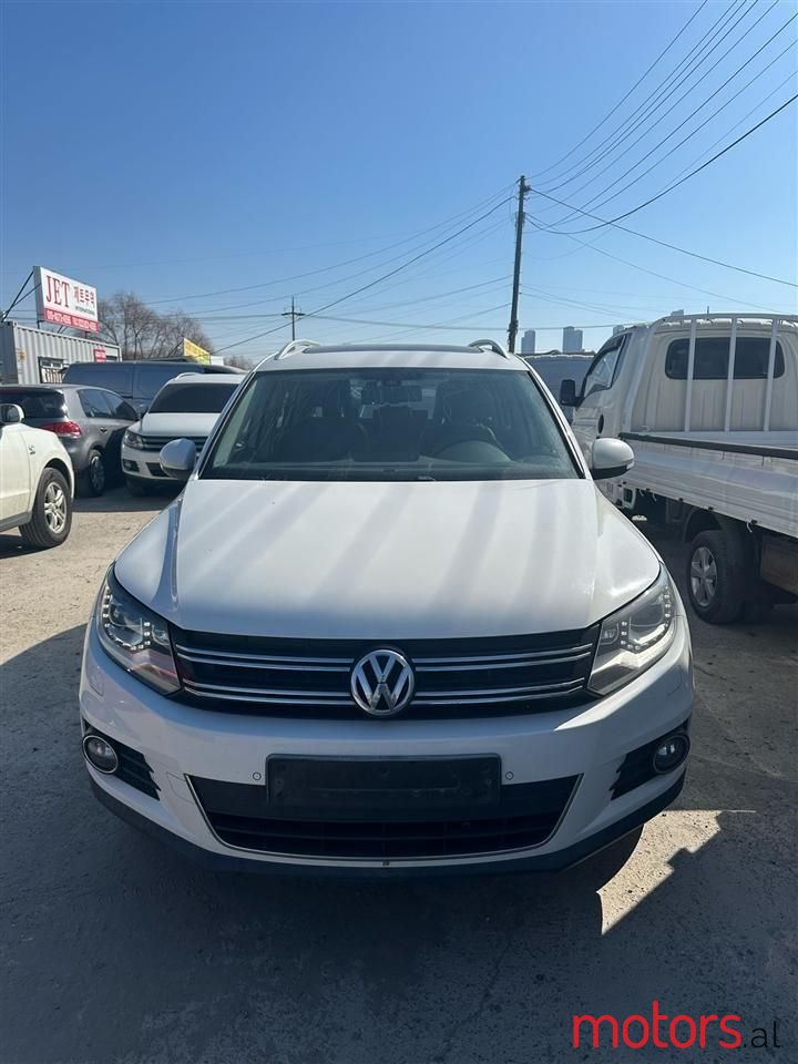 2013' Volkswagen Tiguan photo #1