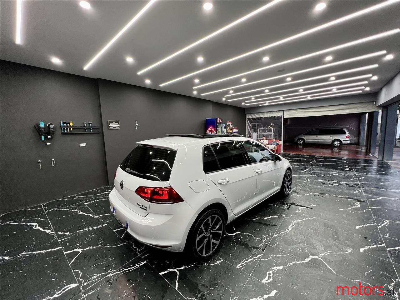 2015' Volkswagen Golf photo #5