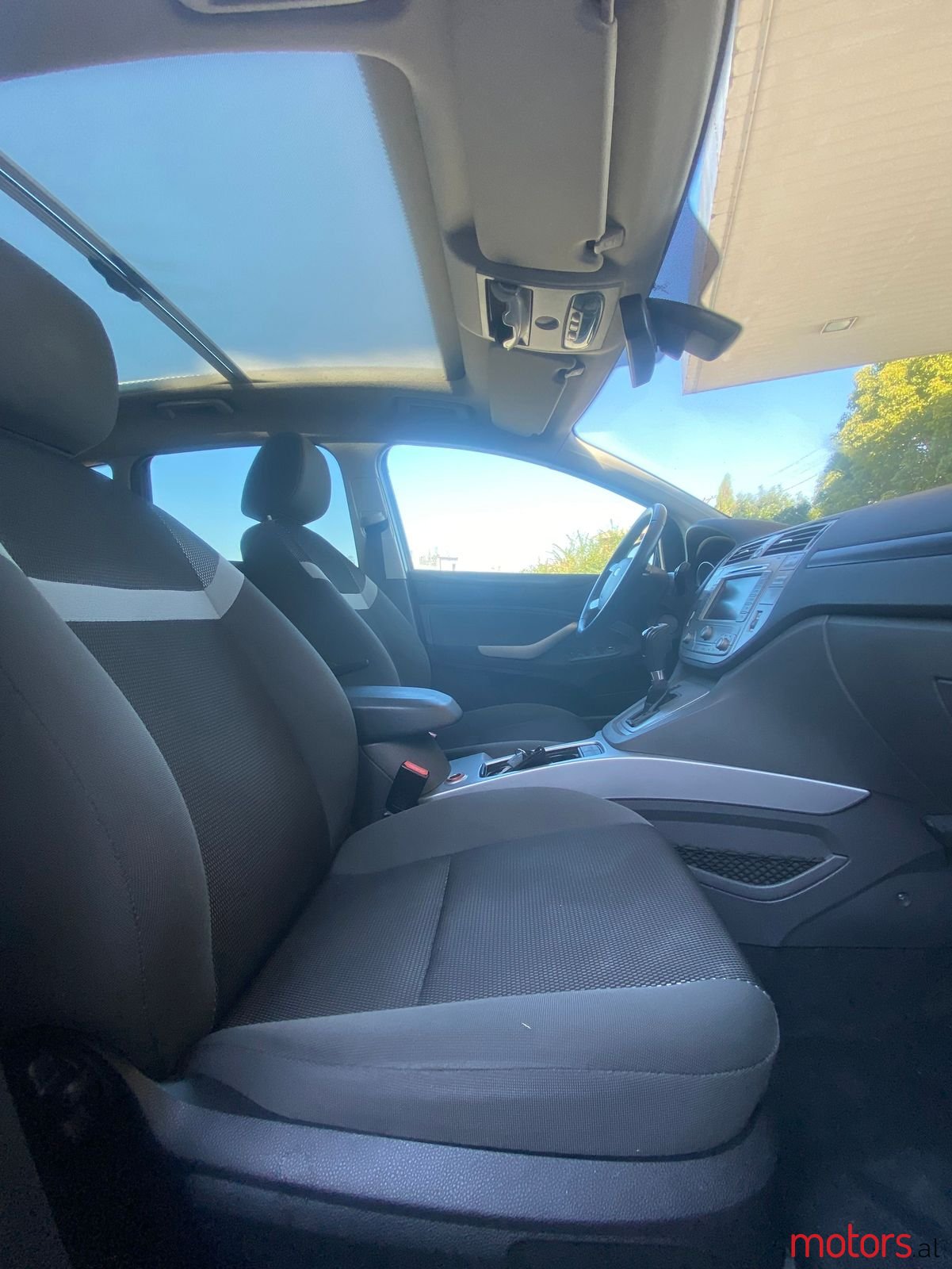 2012' Ford Kuga photo #5