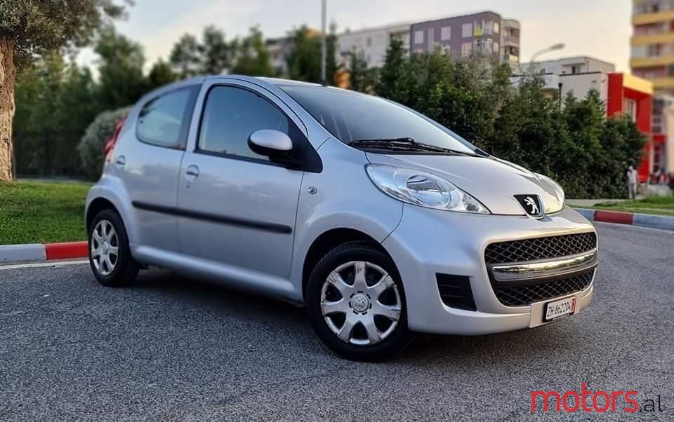 2010' Peugeot 107 photo #2