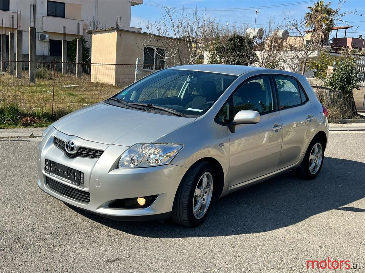 2008' Toyota Auris photo #2