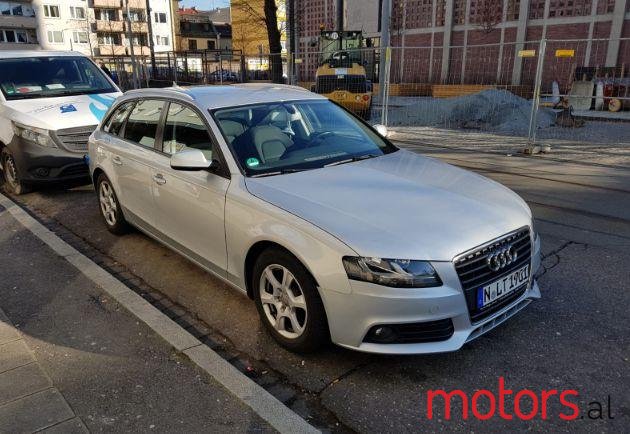 2011' Audi A4 photo #1