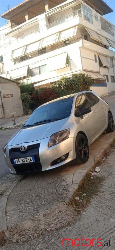 2009' Toyota Auris photo #1