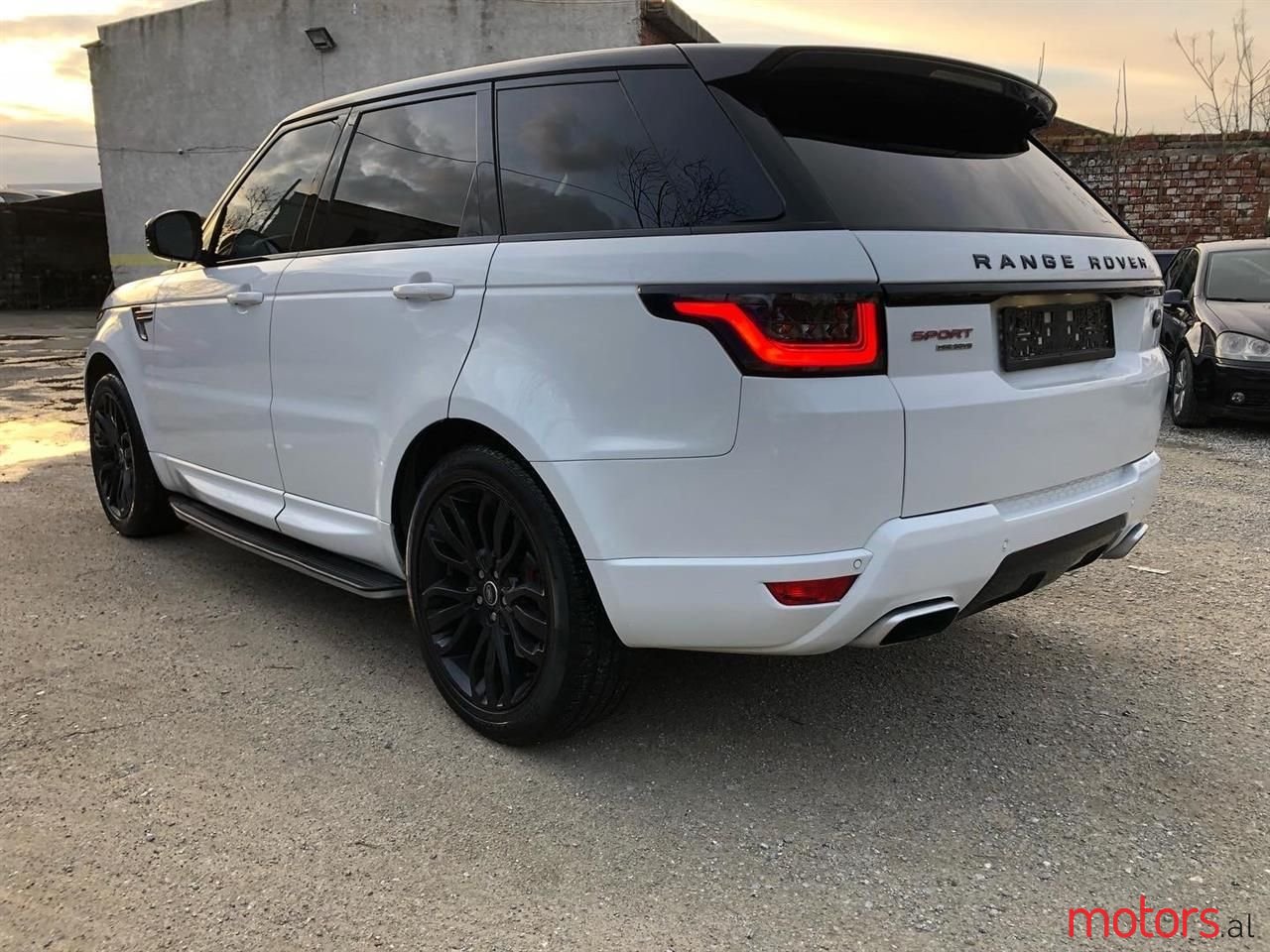 2014' Land Rover Range Rover Sport photo #2