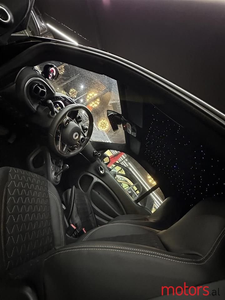 2017' Smart Fortwo photo #3