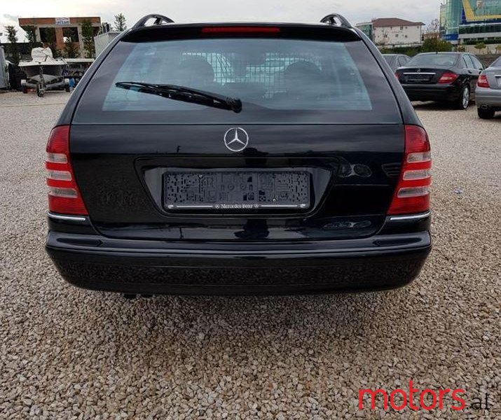 2005' Mercedes-Benz C 220 photo #2