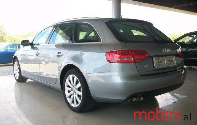 2011' Audi A4 photo #3