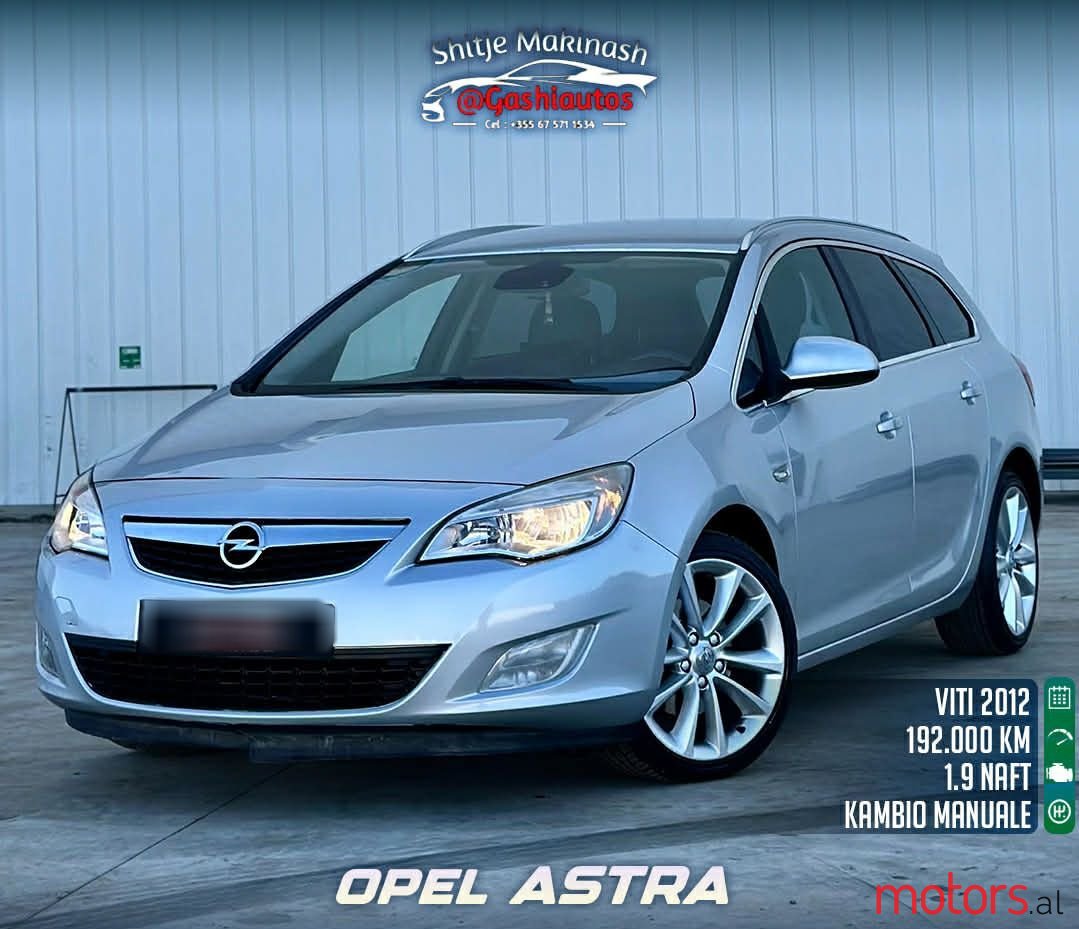 2012' Opel Astra photo #1