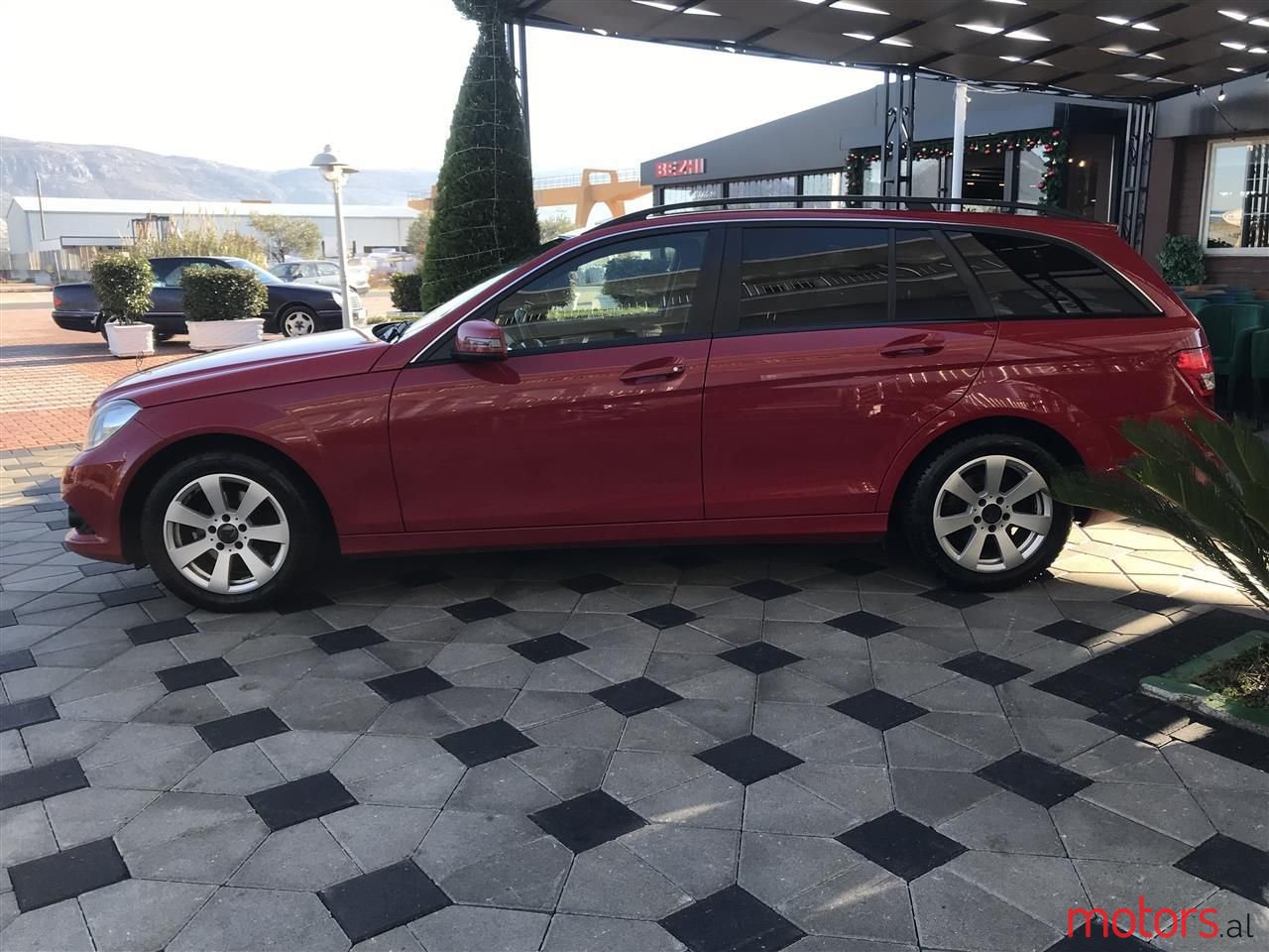 2013' Mercedes-Benz C 200 photo #5