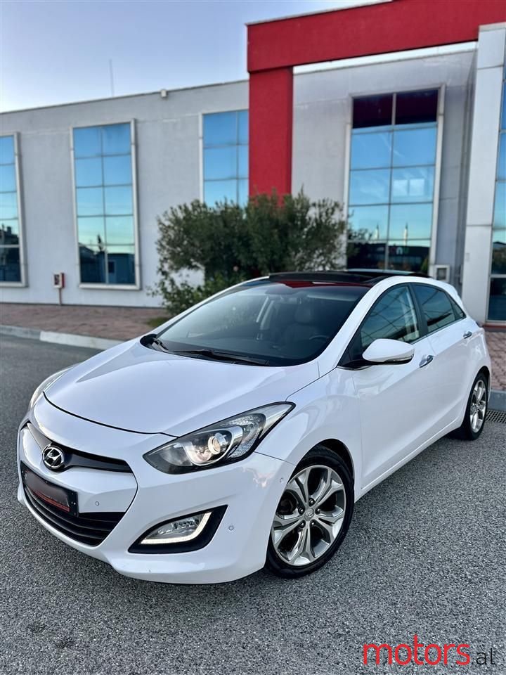 2013' Hyundai i30 photo #1