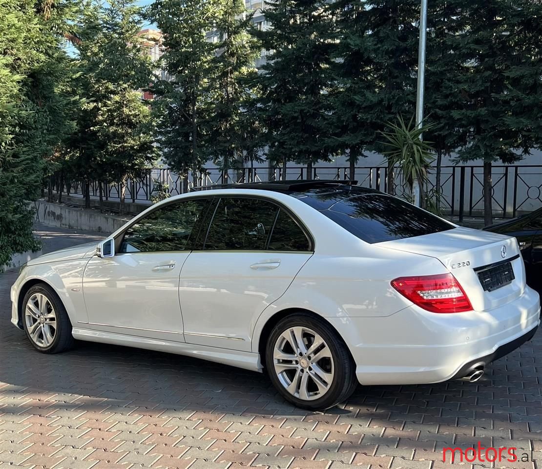 2012' Mercedes-Benz C 220 photo #5