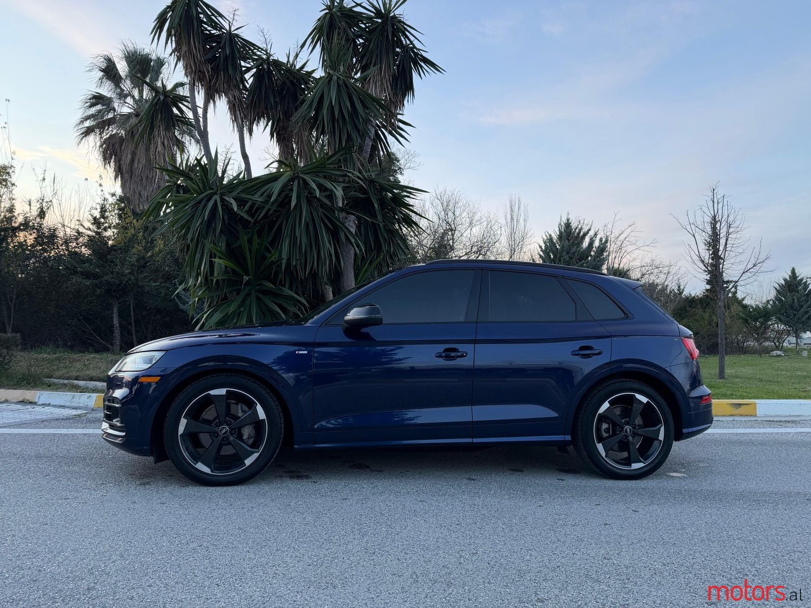 2020' Audi Q5 photo #6