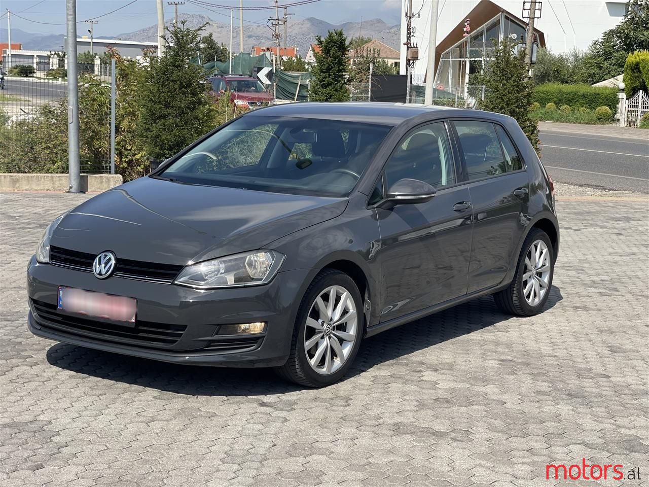 2014' Volkswagen Golf photo #2