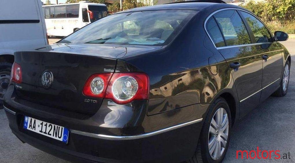 2007' Volkswagen Passat photo #1