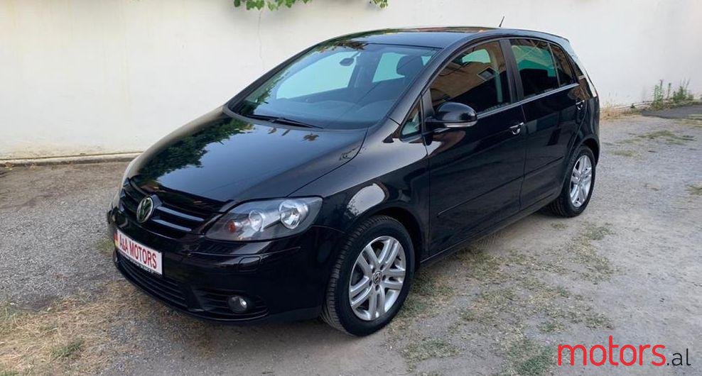 2006' Volkswagen Golf photo #1