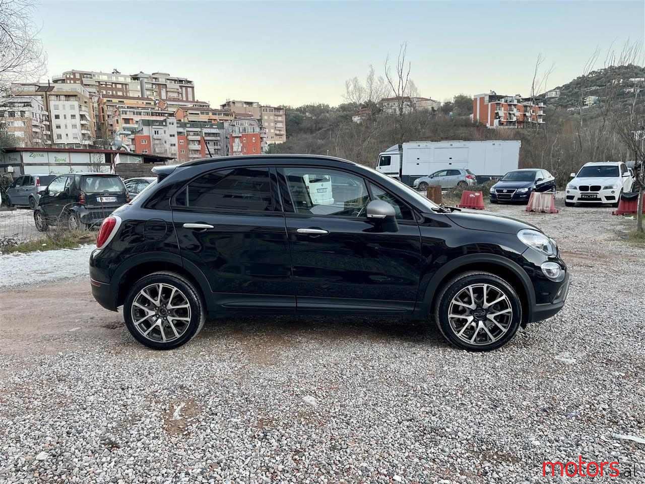 2016' Fiat 500X photo #3