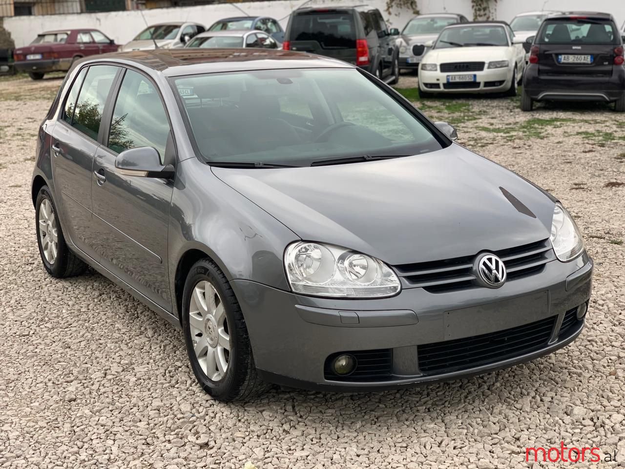 2005' Volkswagen Golf photo #1