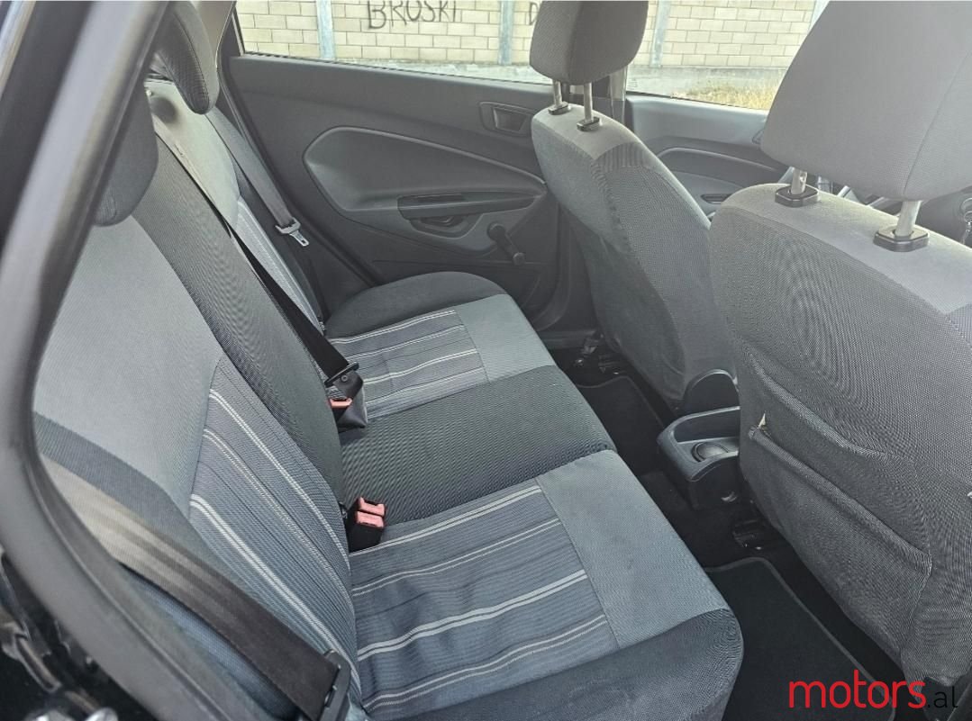 2009' Ford Fiesta photo #2