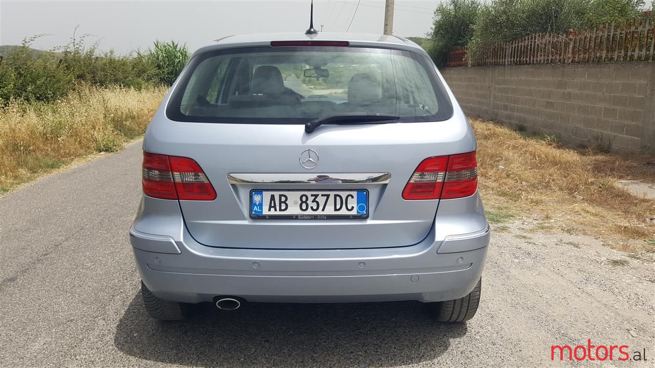 2006' Mercedes-Benz C 200 photo #3